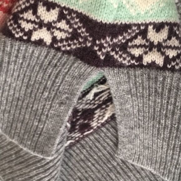 Beautiful Womens Rainbow Snowflake stripe winter Lambswool blend sweater The Gap - Picture 5 of 6